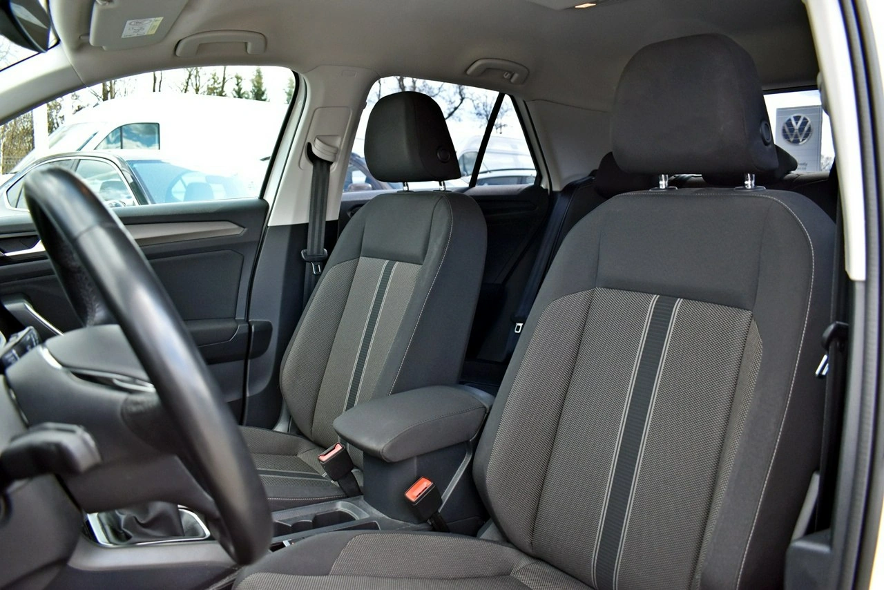 Volkswagen T-Roc - Zdjęcie 10