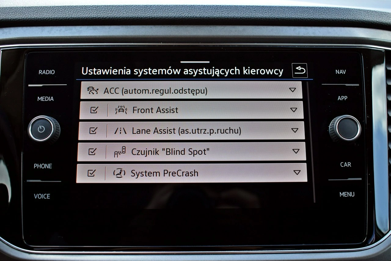 Volkswagen T-Roc - Zdjęcie 20