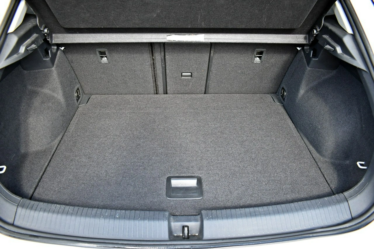 Volkswagen T-Roc - Zdjęcie 24