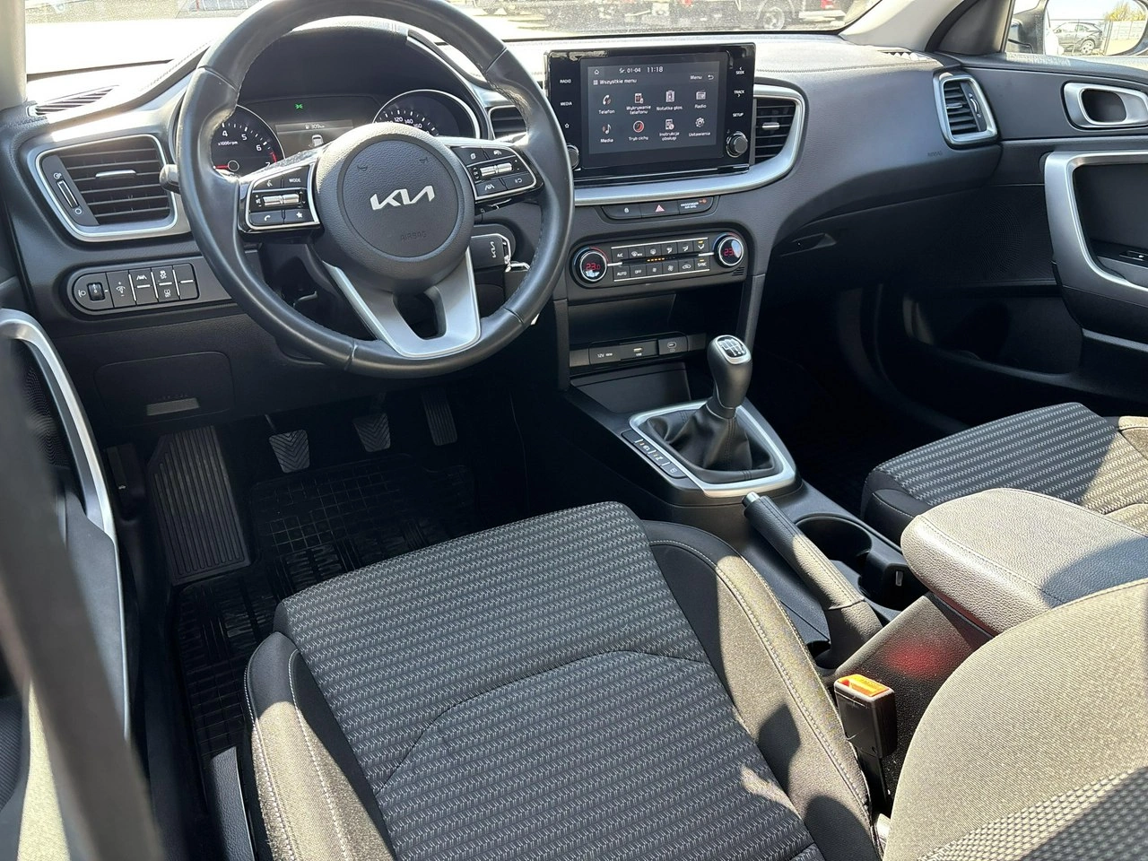 Kia Ceed - Zdjęcie 12