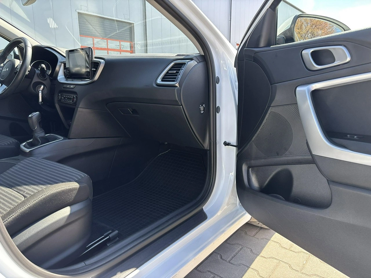 Kia Ceed - Zdjęcie 16