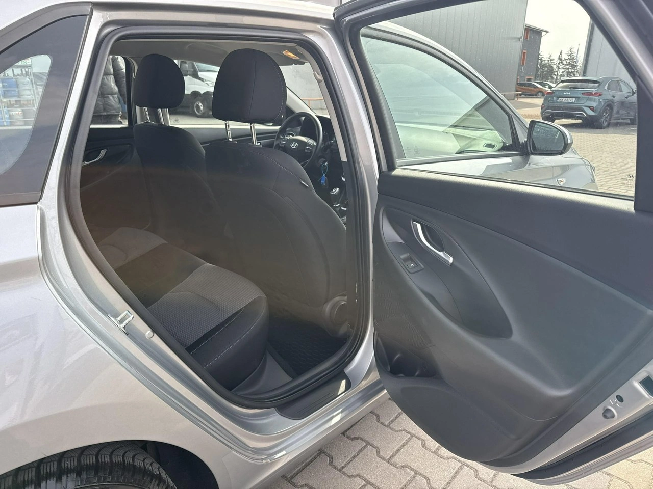 Hyundai i30 - Zdjęcie 16