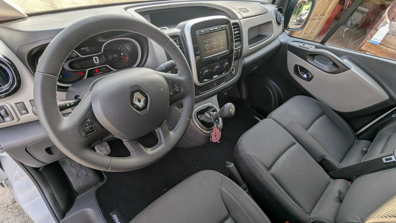 Renault Trafic - Zdjęcie 13