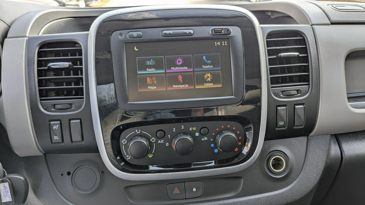 Renault Trafic - Zdjęcie 17