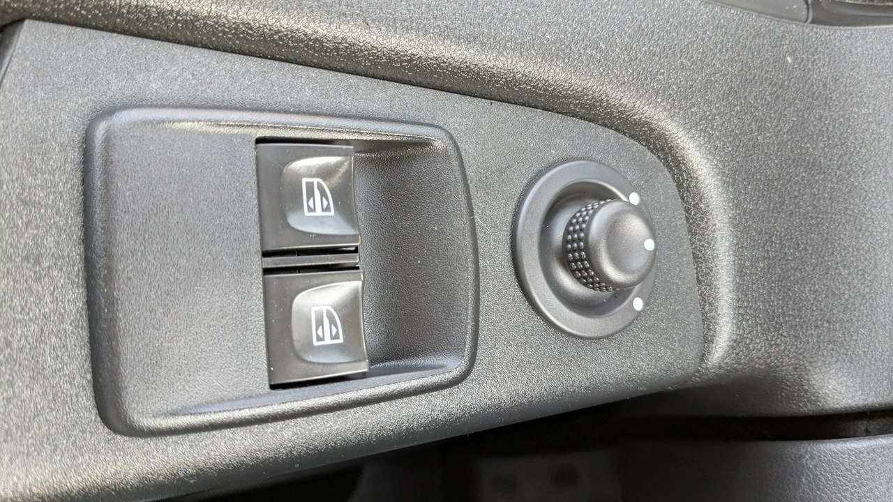 Renault Trafic - Zdjęcie 24