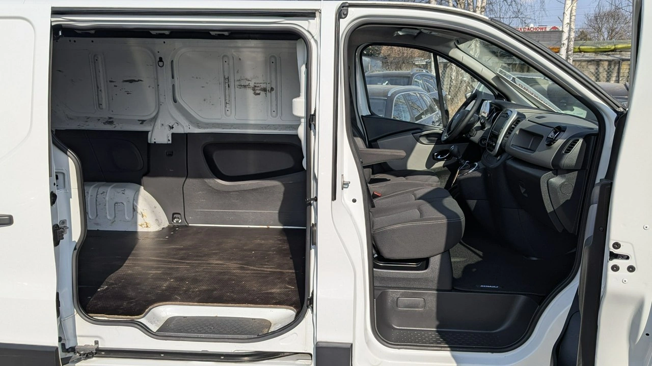 Renault Trafic - Zdjęcie 29