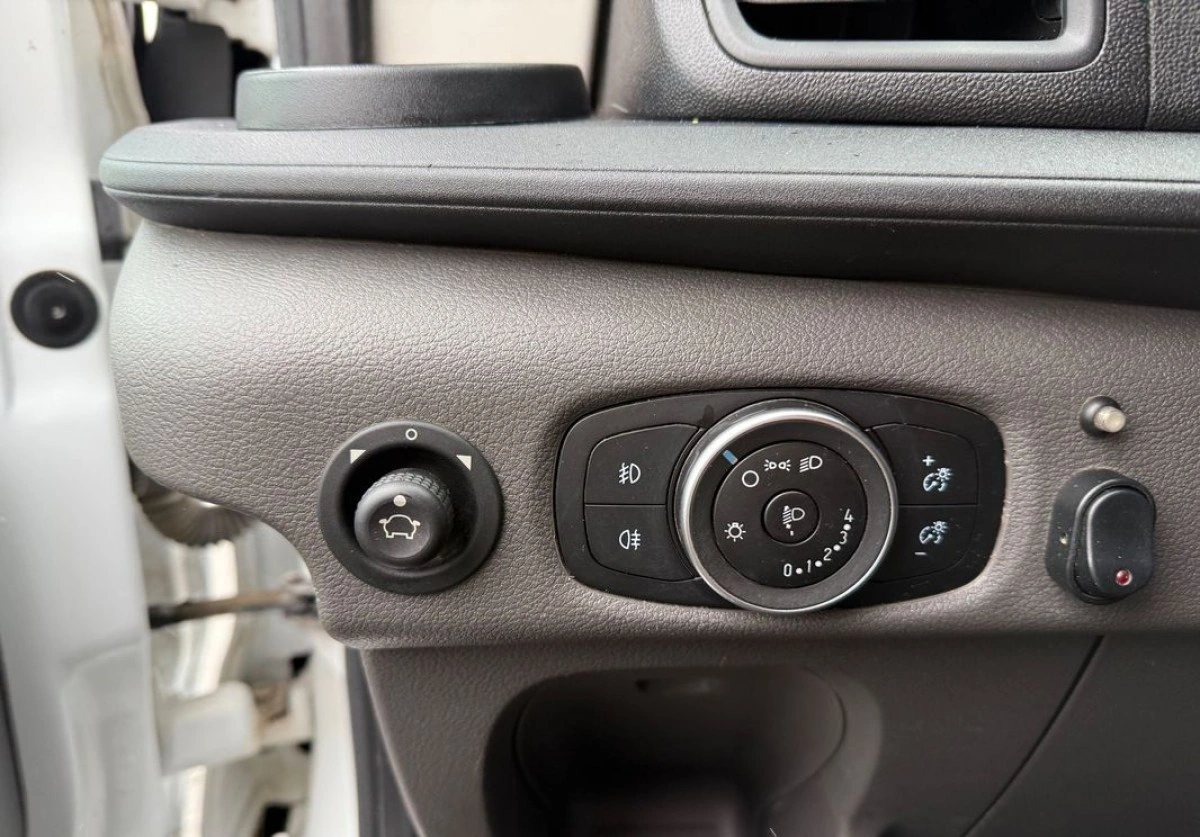 Ford Transit - Zdjęcie 19