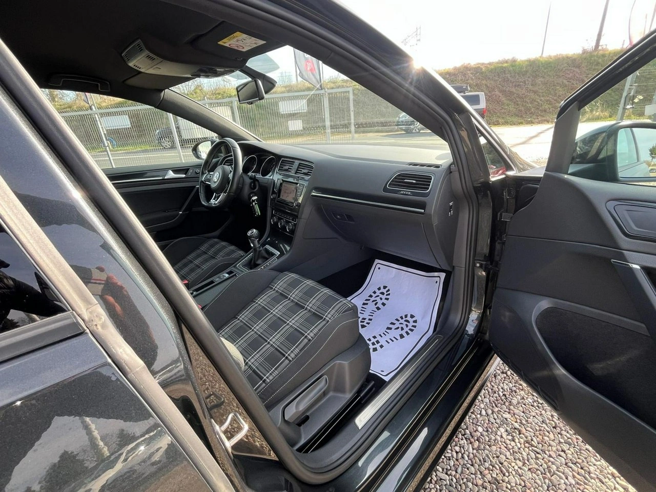 Volkswagen Golf - Zdjęcie 15