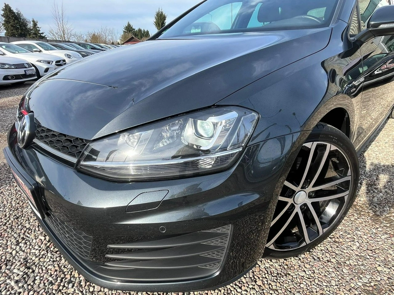 Volkswagen Golf - Zdjęcie 28