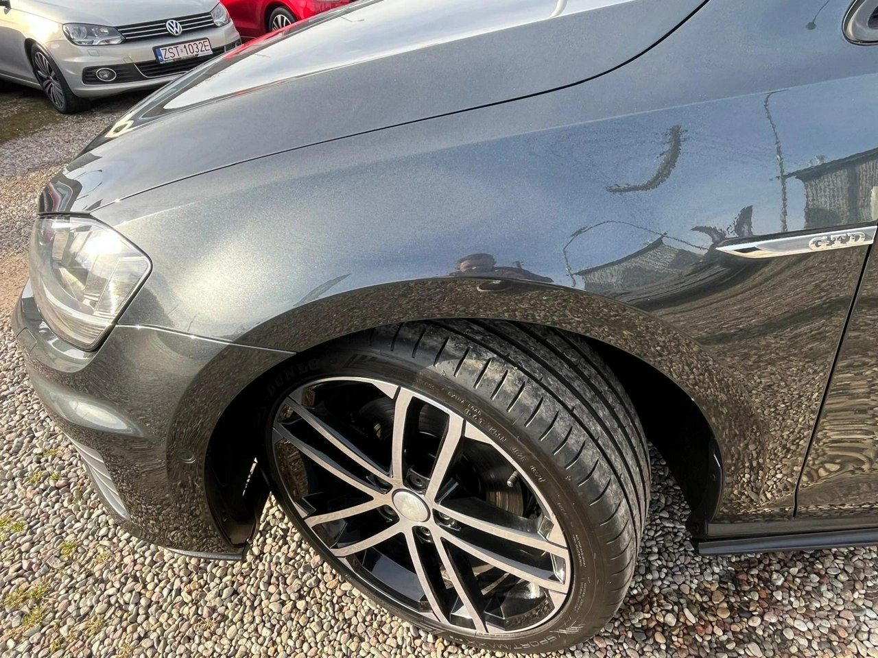 Volkswagen Golf - Zdjęcie 29