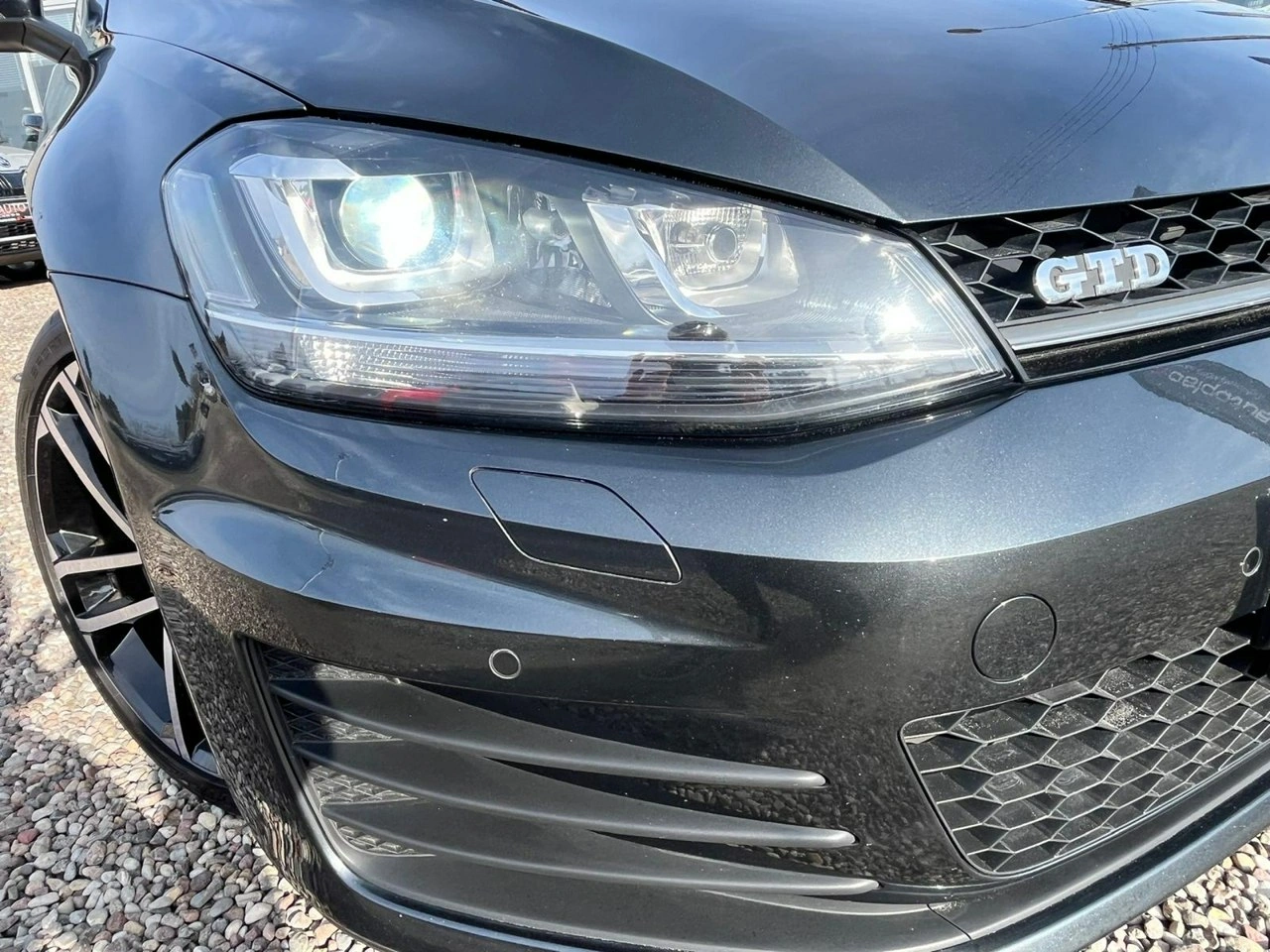 Volkswagen Golf - Zdjęcie 34