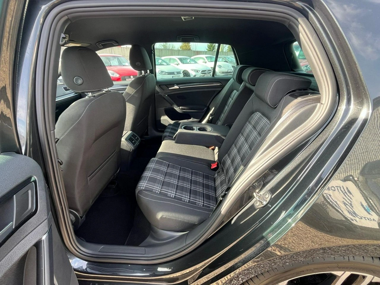 Volkswagen Golf - Zdjęcie 8