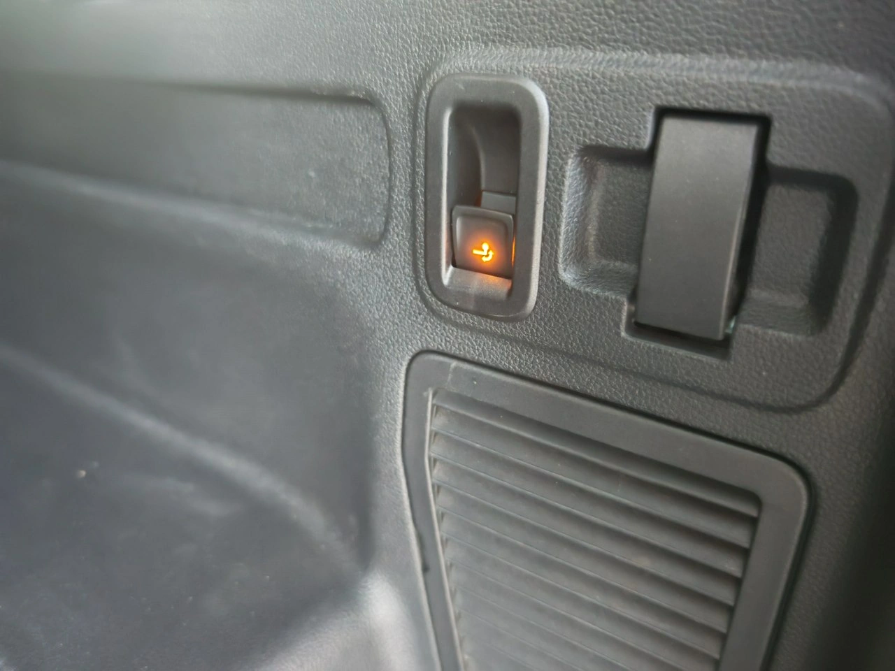 Volkswagen Touran - Zdjęcie 14