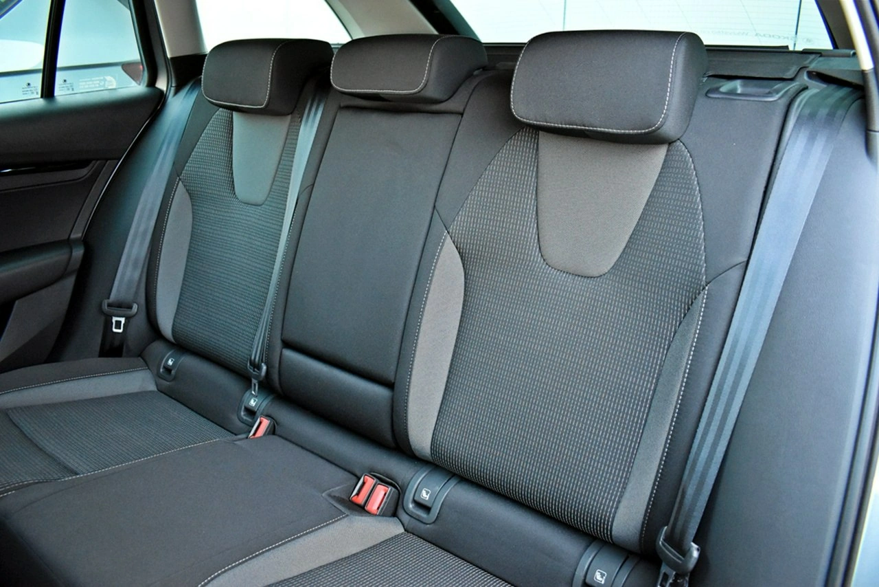 Skoda Octavia - Zdjęcie 11