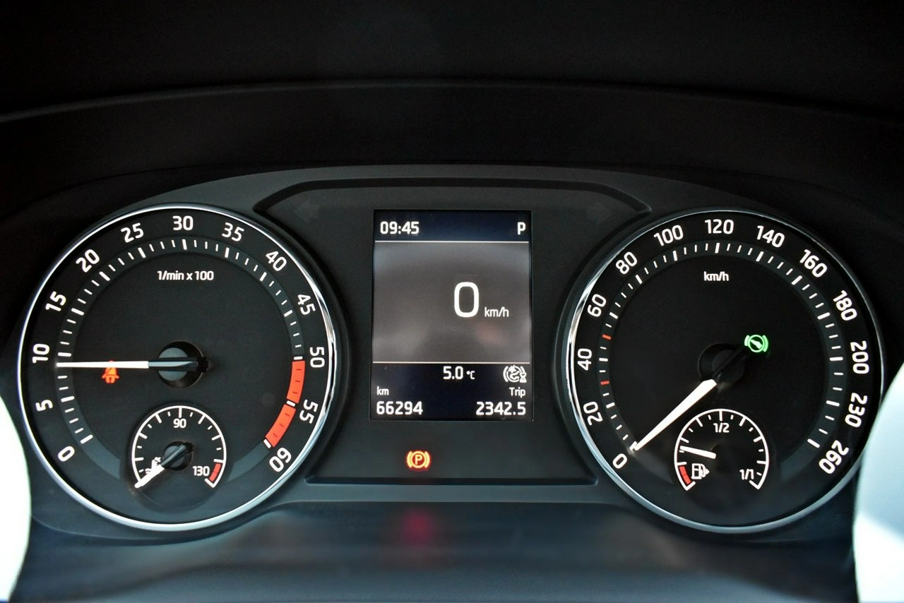 Skoda Octavia - Zdjęcie 15