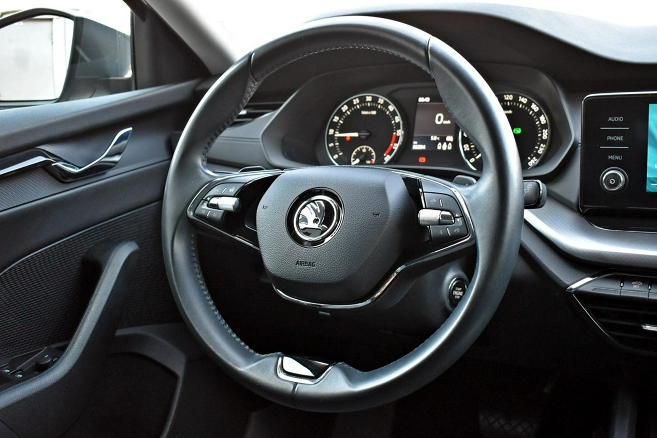 Skoda Octavia - Zdjęcie 17