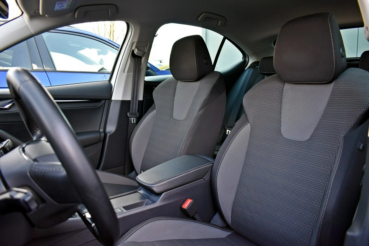 Skoda Octavia - Zdjęcie 10