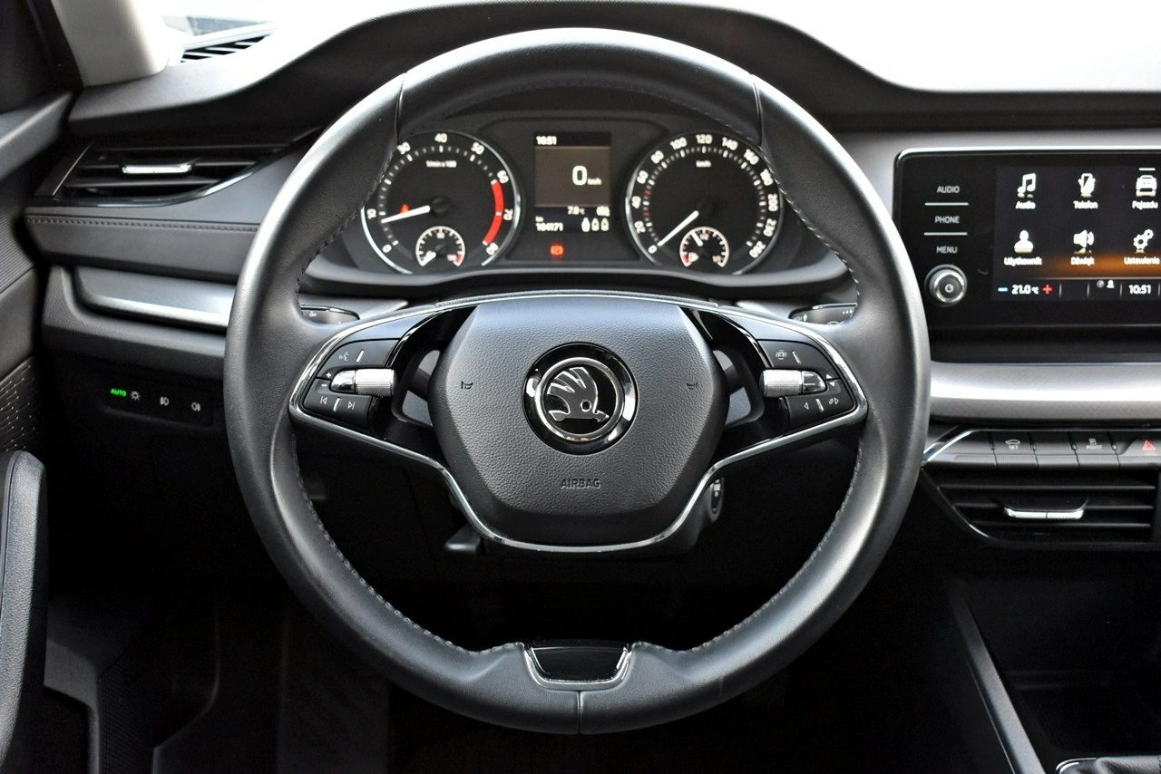 Skoda Octavia - Zdjęcie 14