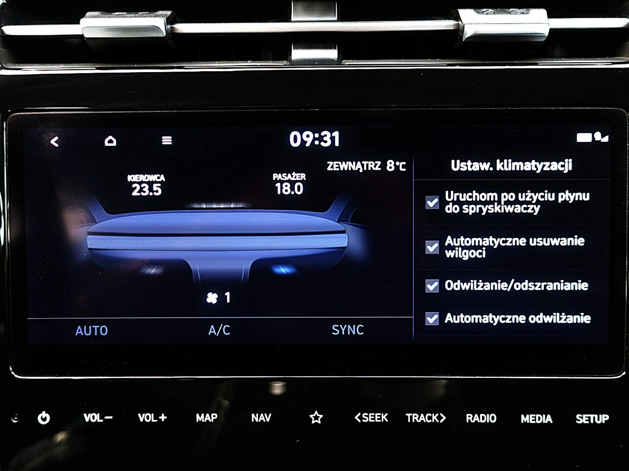 Hyundai Tucson - Zdjęcie 38