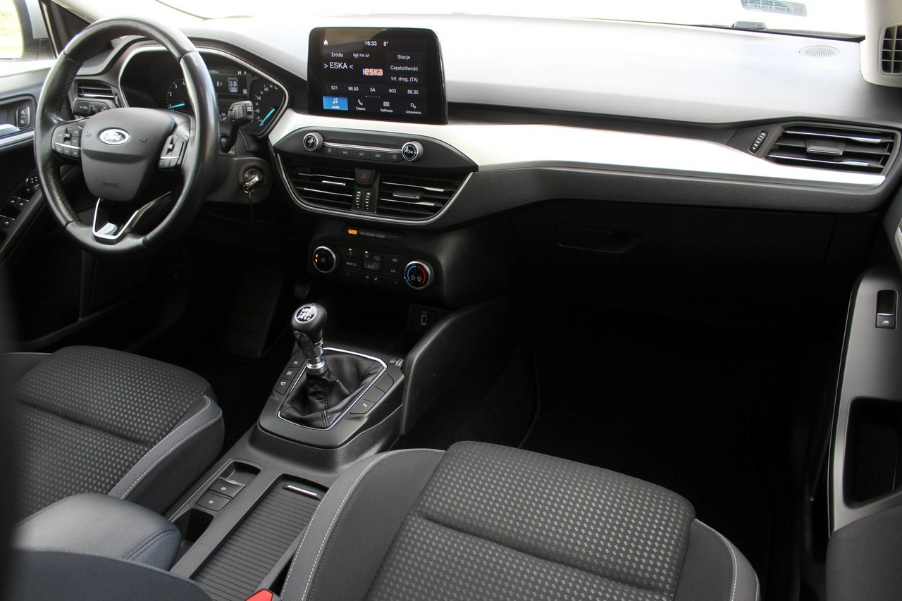 Ford Focus - Zdjęcie 28