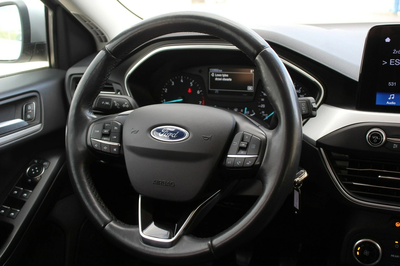 Ford Focus - Zdjęcie 19