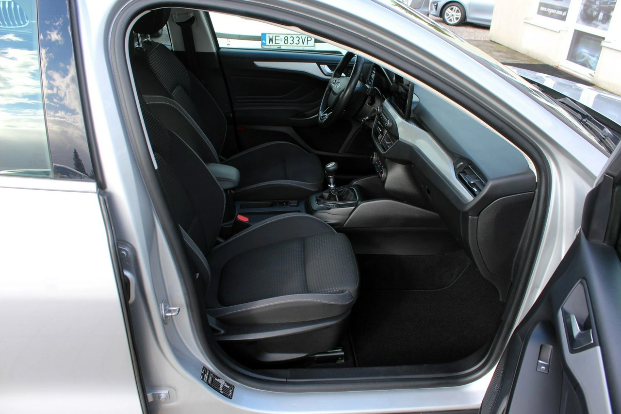 Ford Focus - Zdjęcie 8