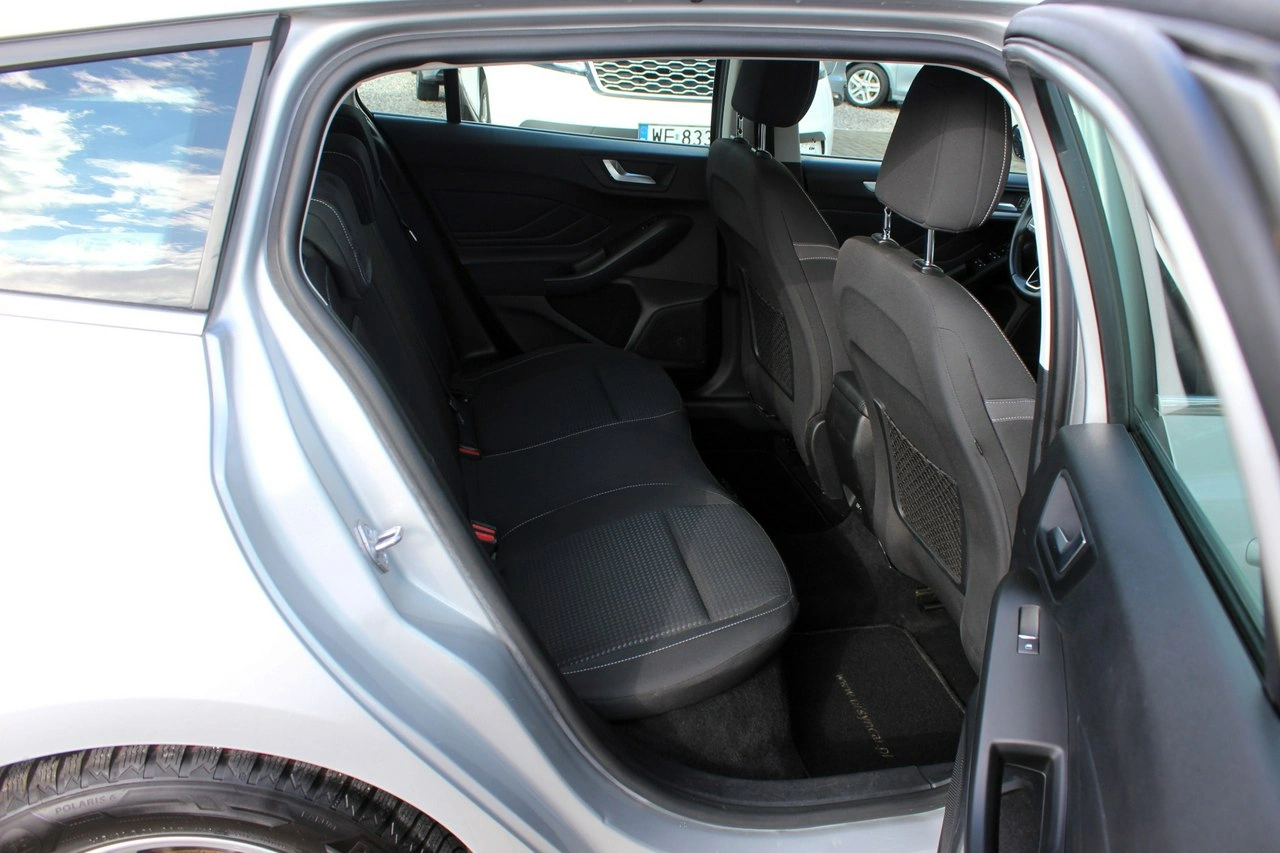 Ford Focus - Zdjęcie 9