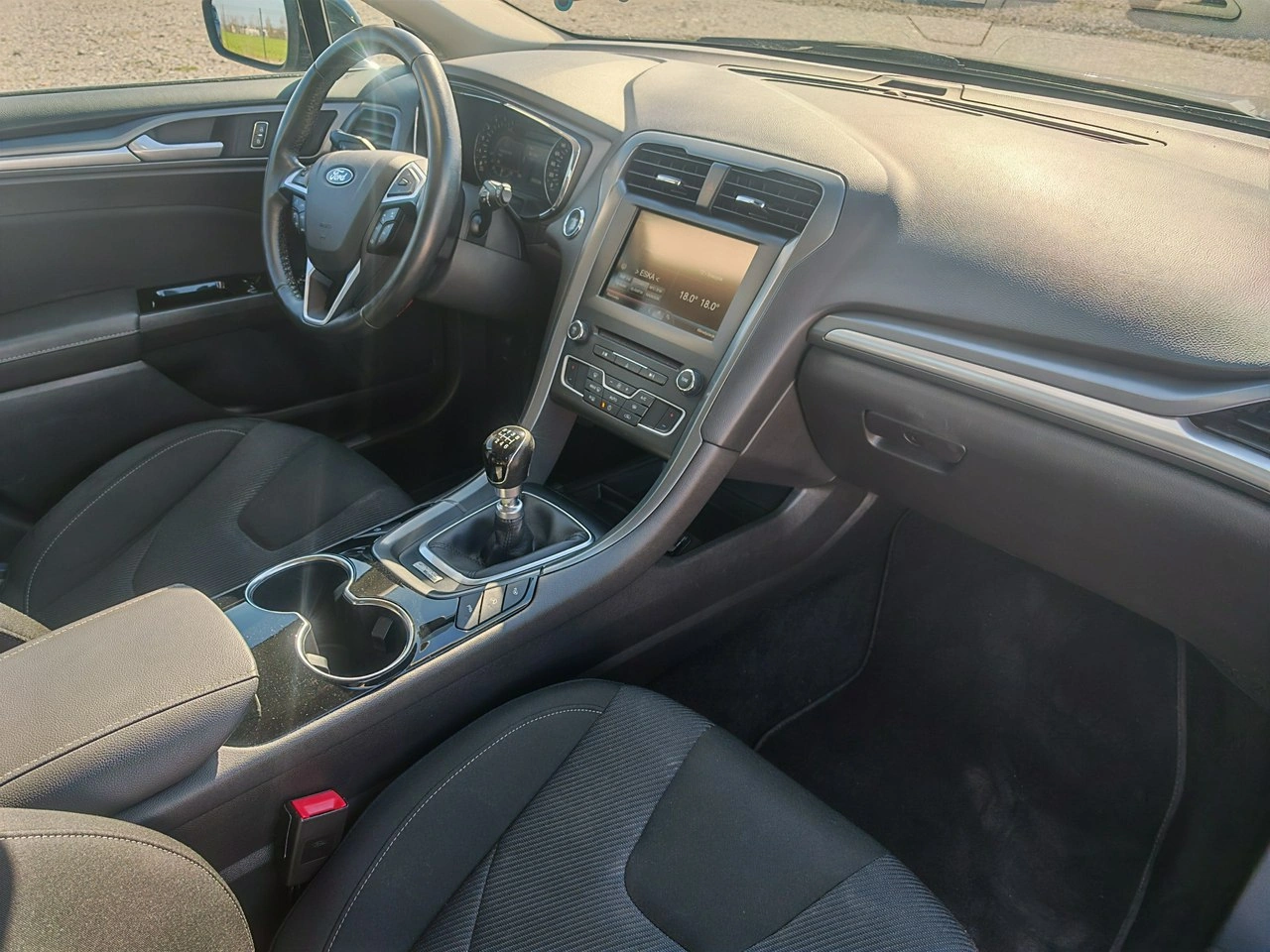 Ford Mondeo - Zdjęcie 9