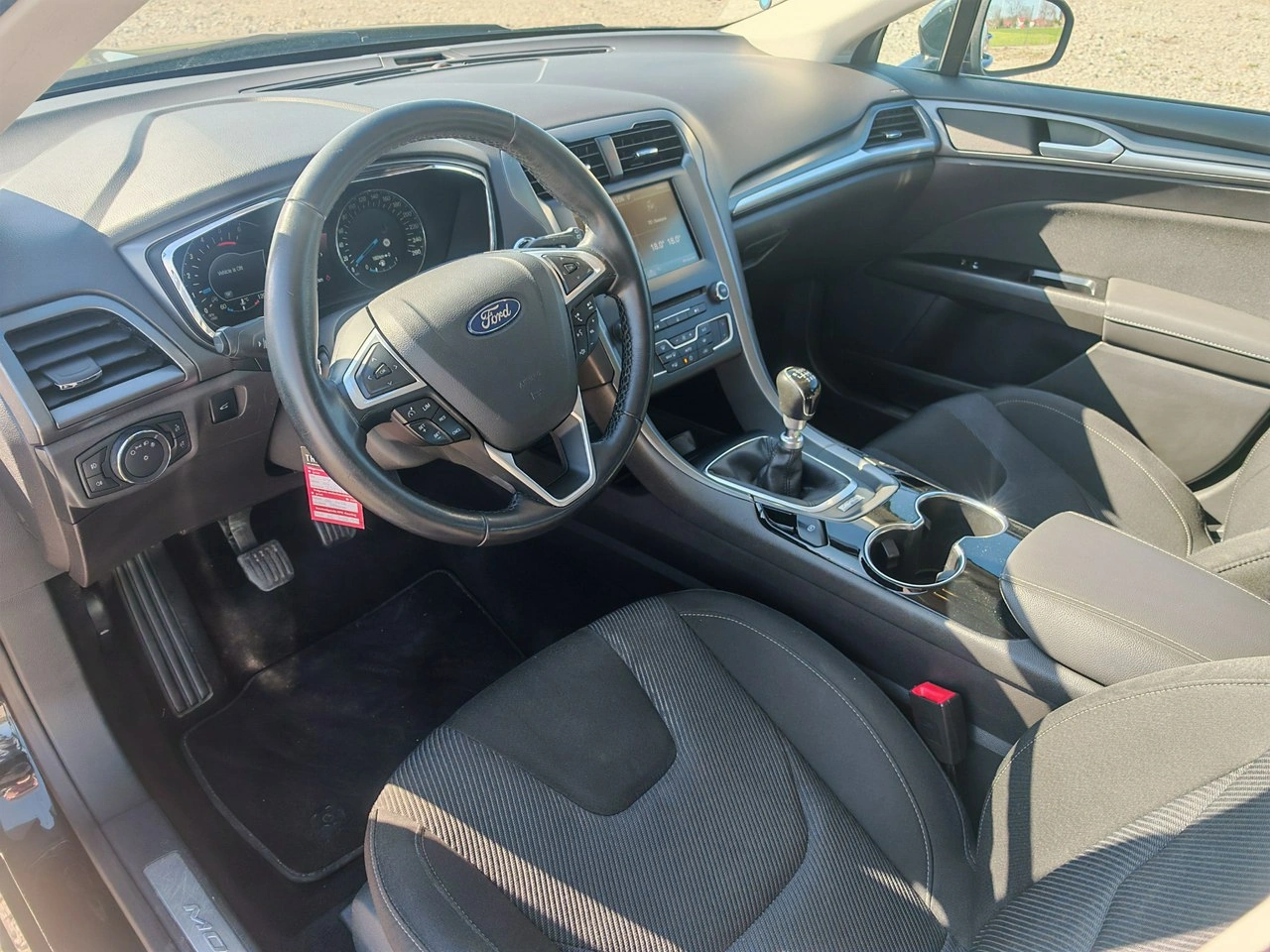 Ford Mondeo - Zdjęcie 8
