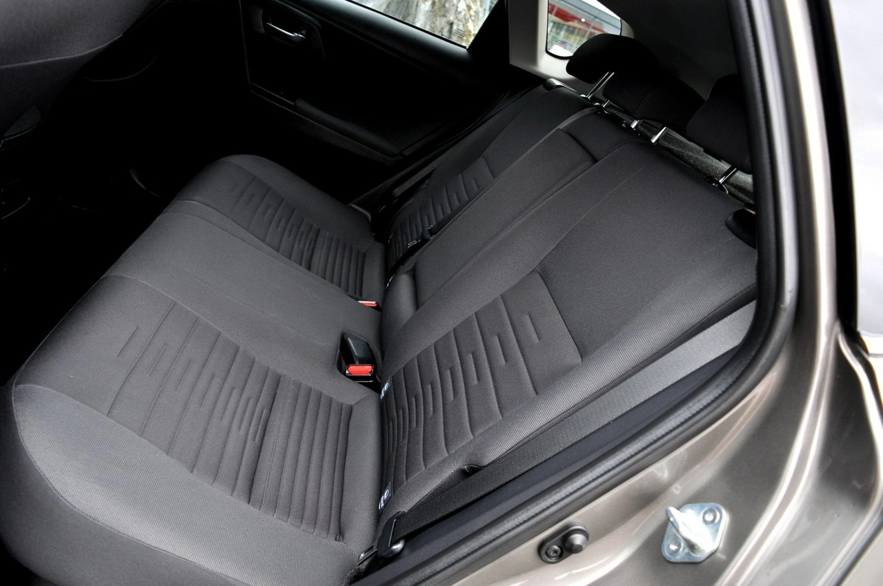 Toyota Auris - Zdjęcie 9