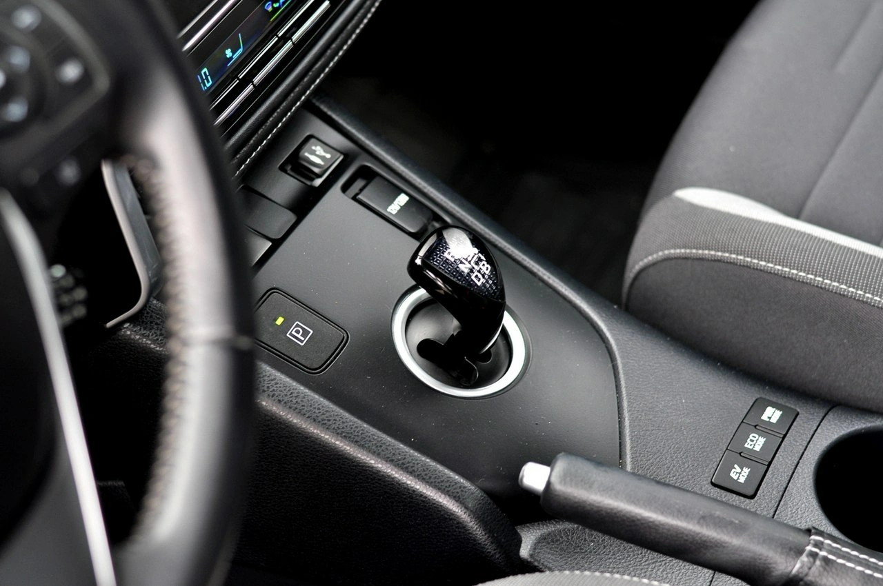 Toyota Auris - Zdjęcie 15