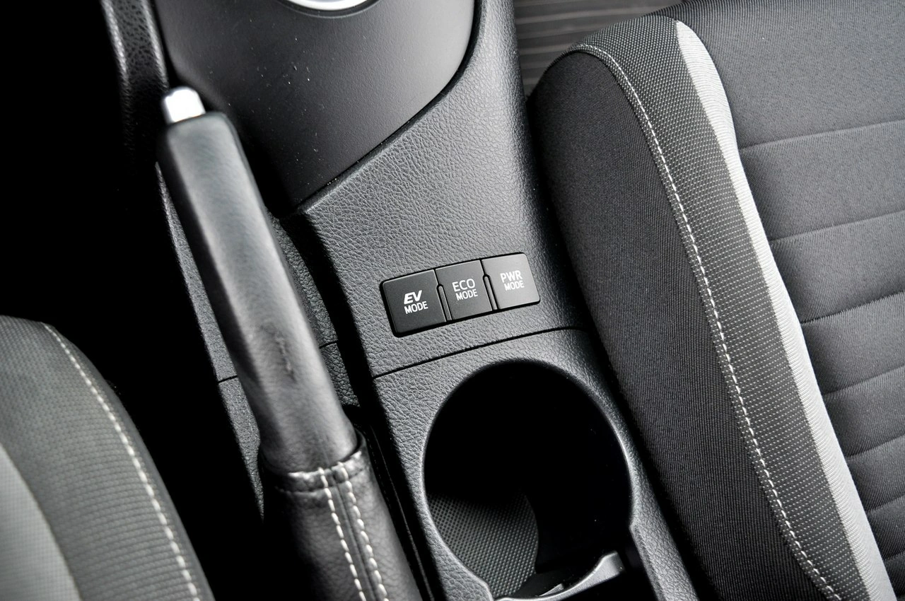 Toyota Auris - Zdjęcie 17