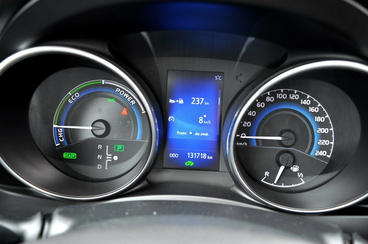 Toyota Auris - Zdjęcie 21