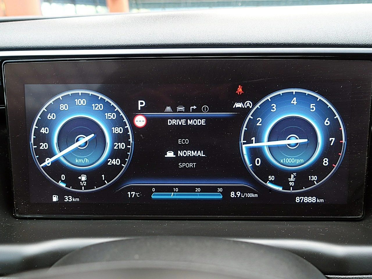 Hyundai Tucson - Zdjęcie 33