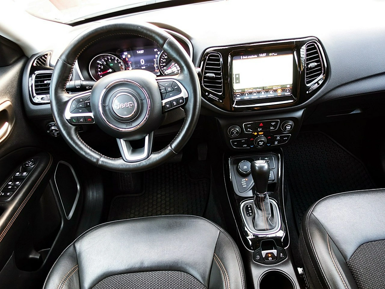 Jeep Compass - Zdjęcie 14