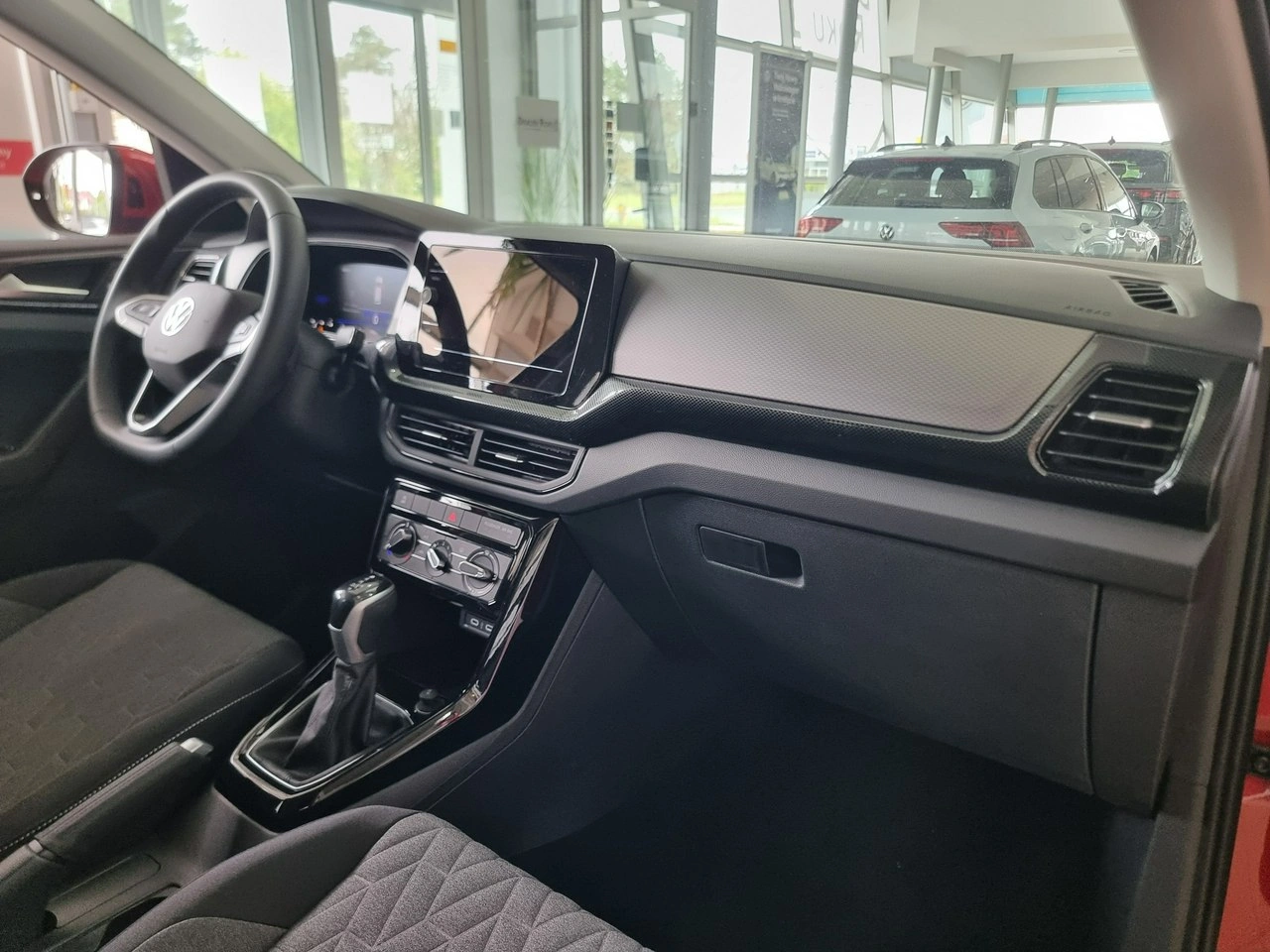 Volkswagen T-Cross - Zdjęcie 13