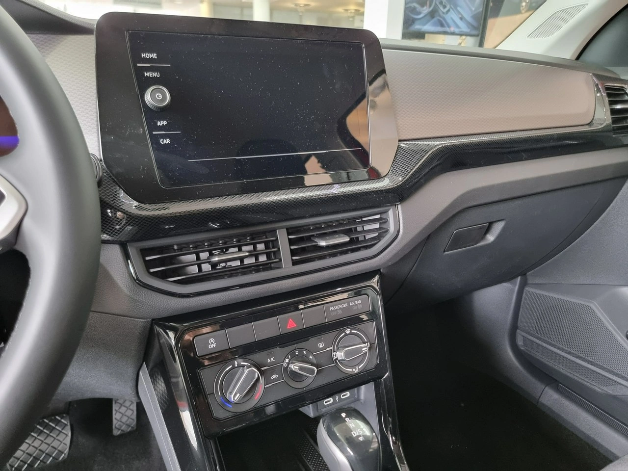 Volkswagen T-Cross - Zdjęcie 15