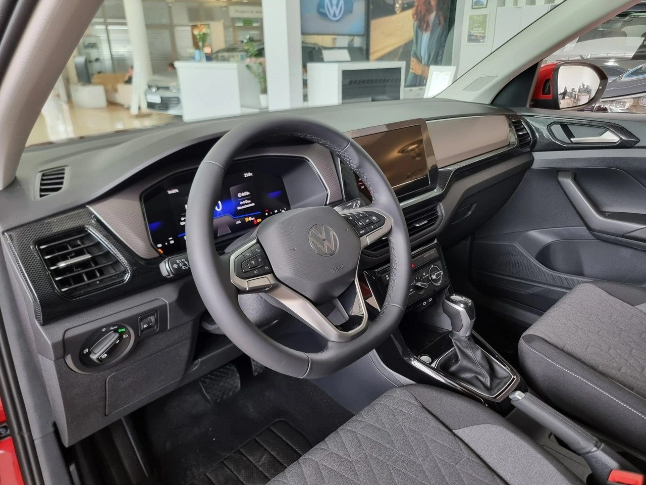 Volkswagen T-Cross - Zdjęcie 8