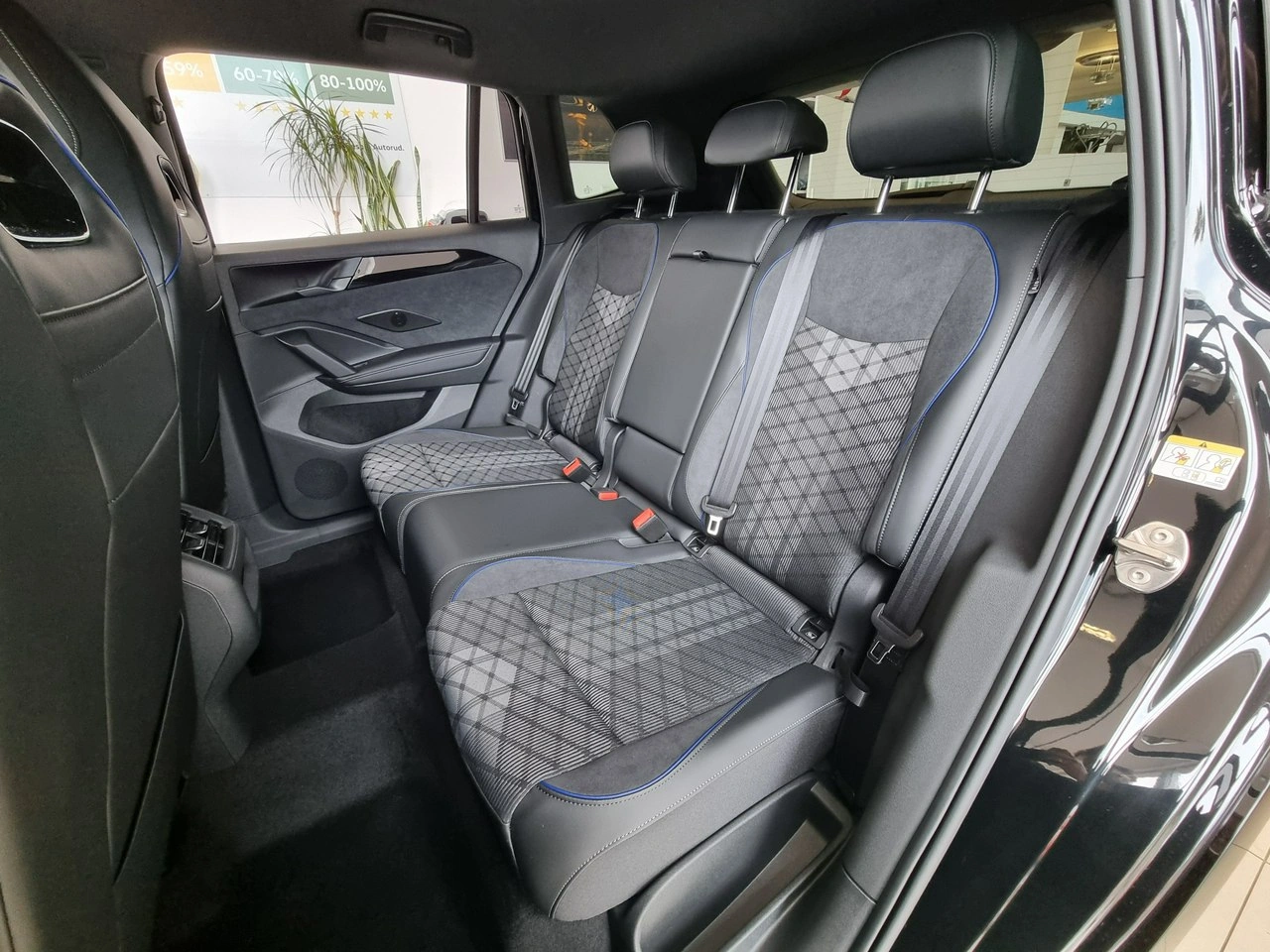 Volkswagen Tiguan - Zdjęcie 11