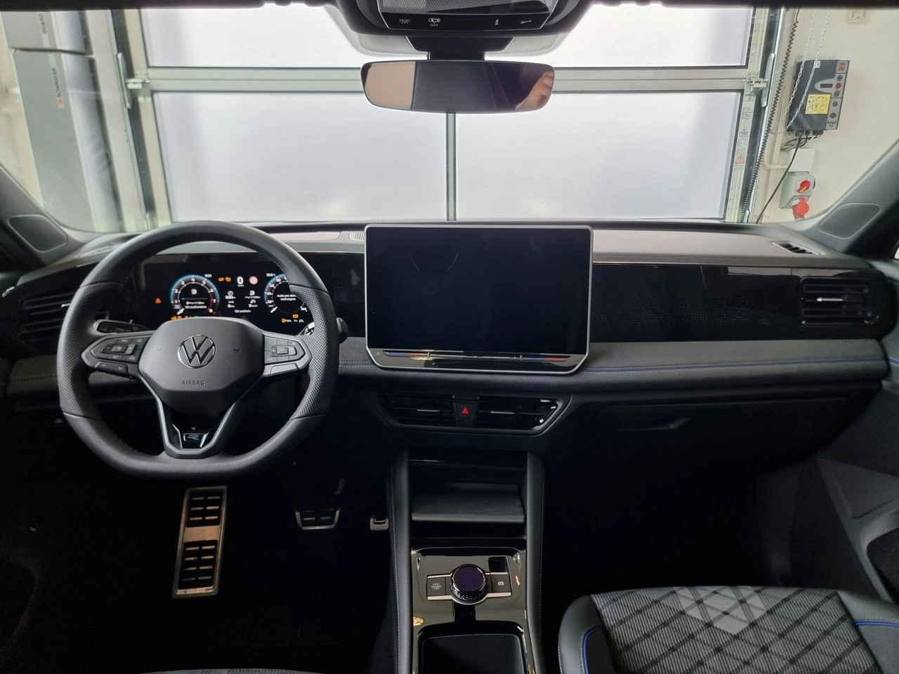 Volkswagen Tiguan - Zdjęcie 18