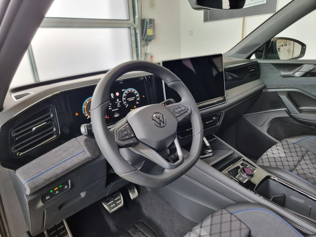 Volkswagen Tiguan - Zdjęcie 8