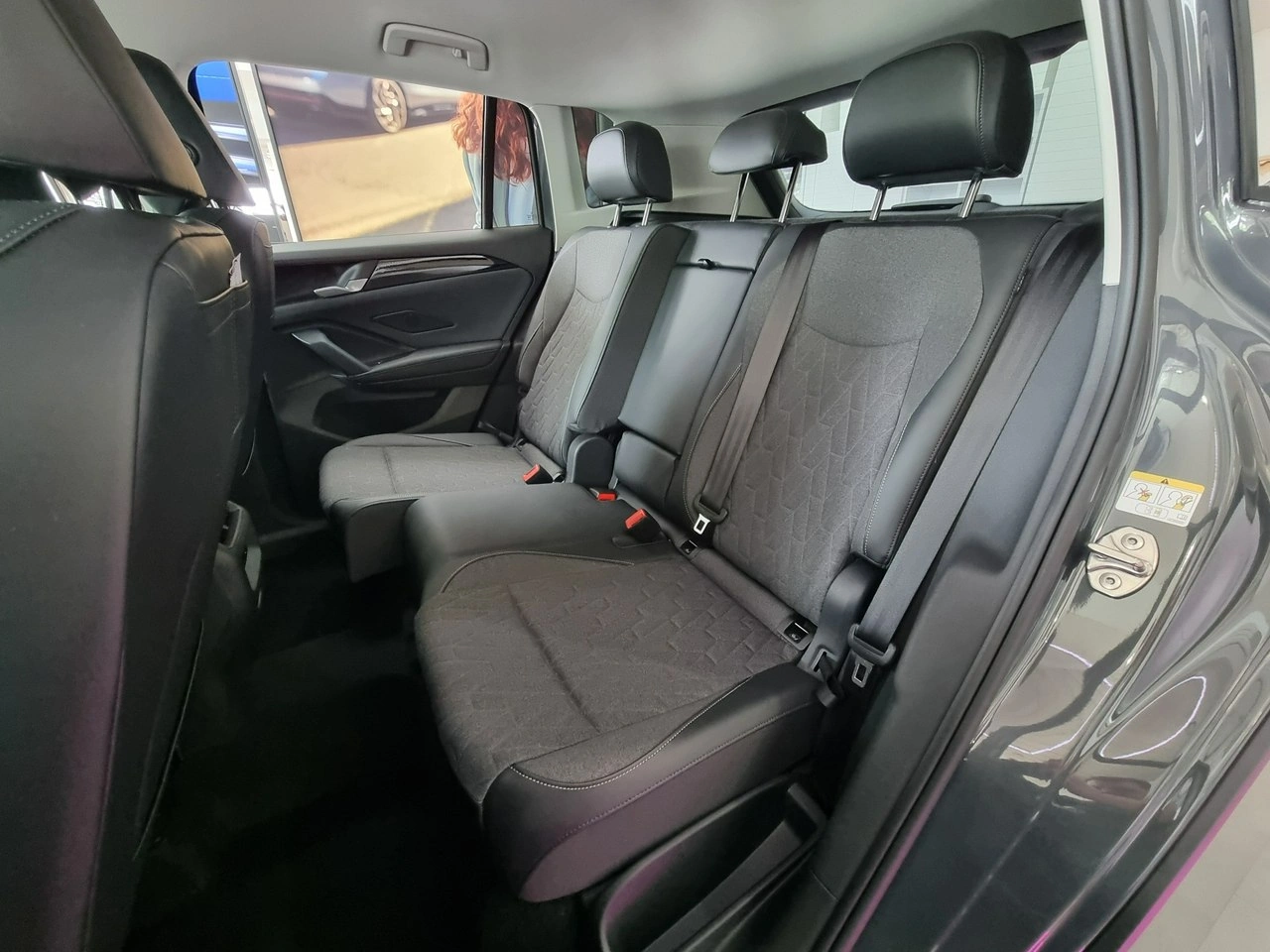 Volkswagen Tiguan - Zdjęcie 10