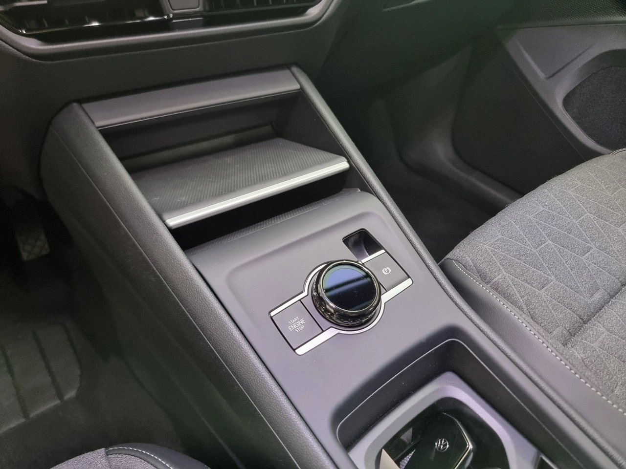 Volkswagen Tiguan - Zdjęcie 15