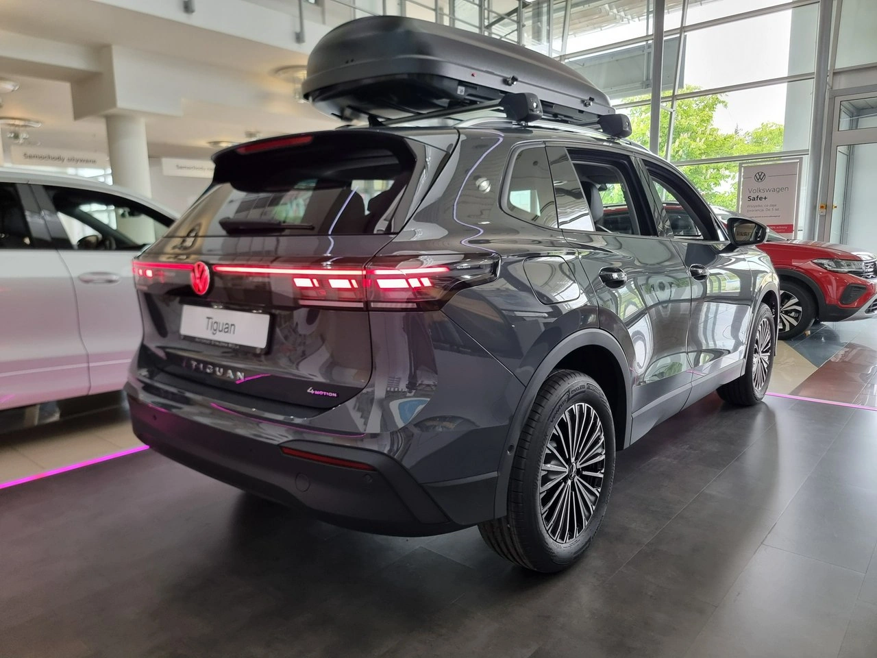 Volkswagen Tiguan - Zdjęcie 4
