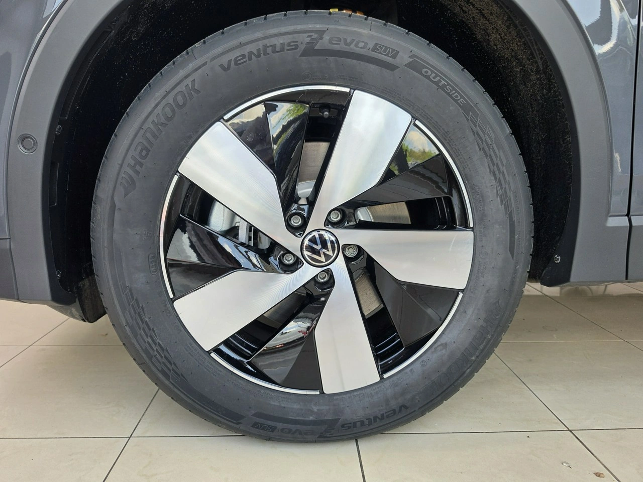 Volkswagen Tiguan - Zdjęcie 7