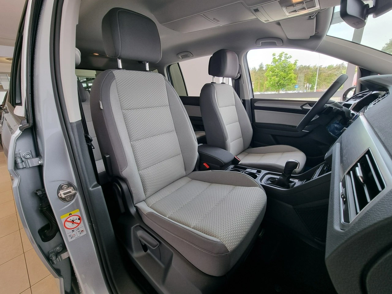 Volkswagen Touran - Zdjęcie 12