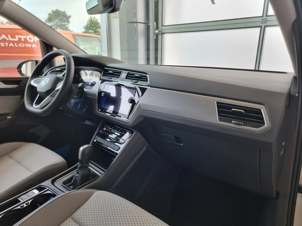 Volkswagen Touran - Zdjęcie 13