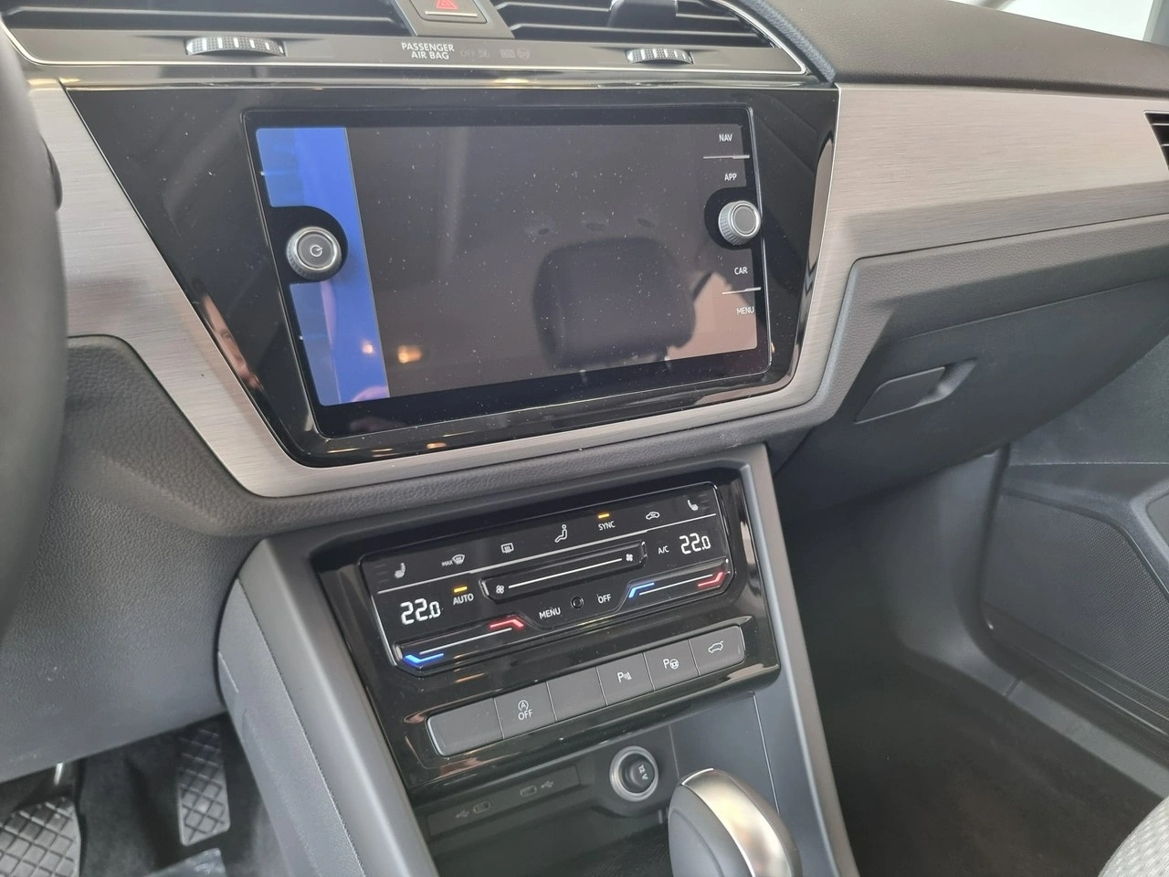 Volkswagen Touran - Zdjęcie 17