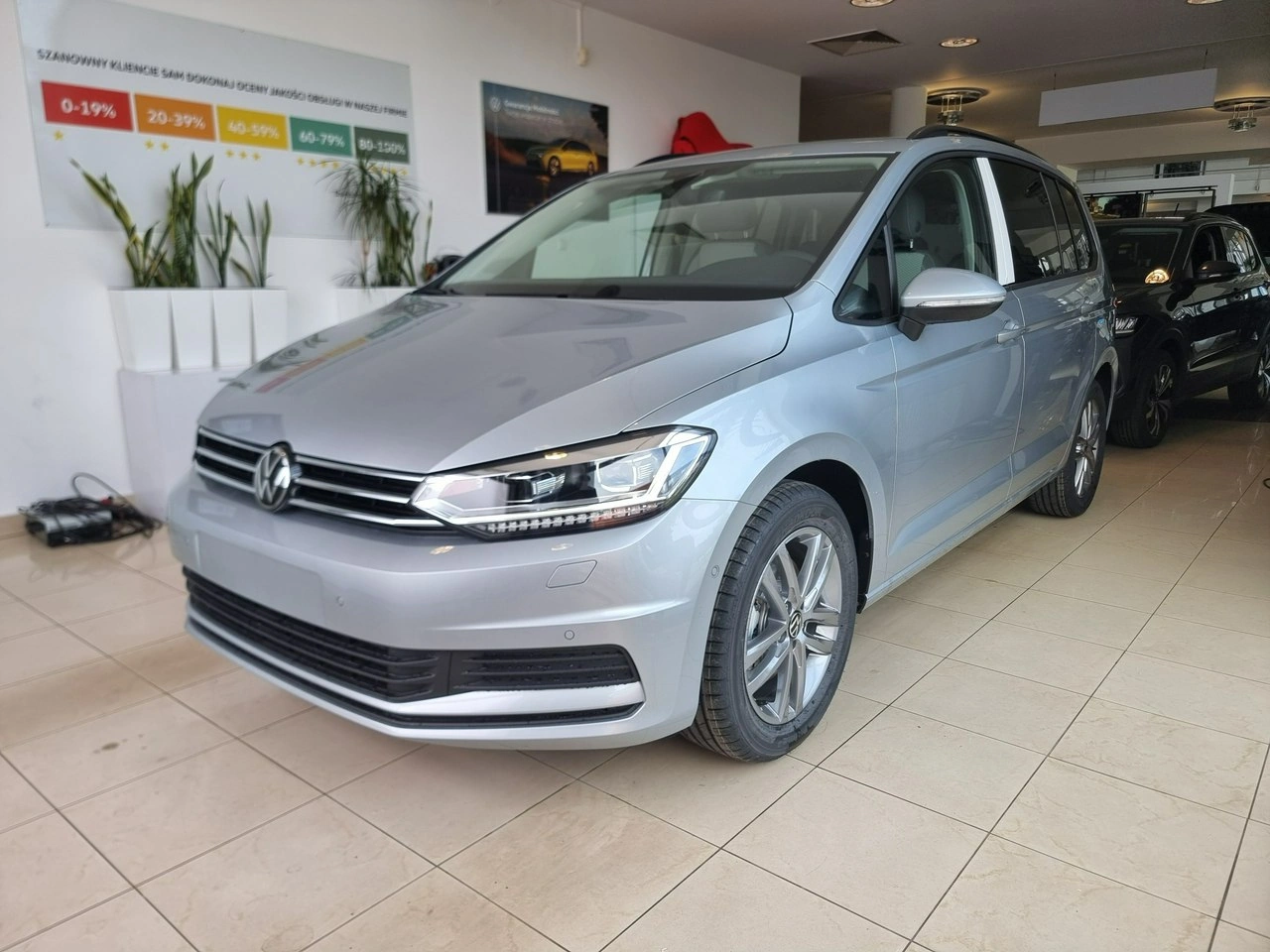 Volkswagen Touran - Zdjęcie 2