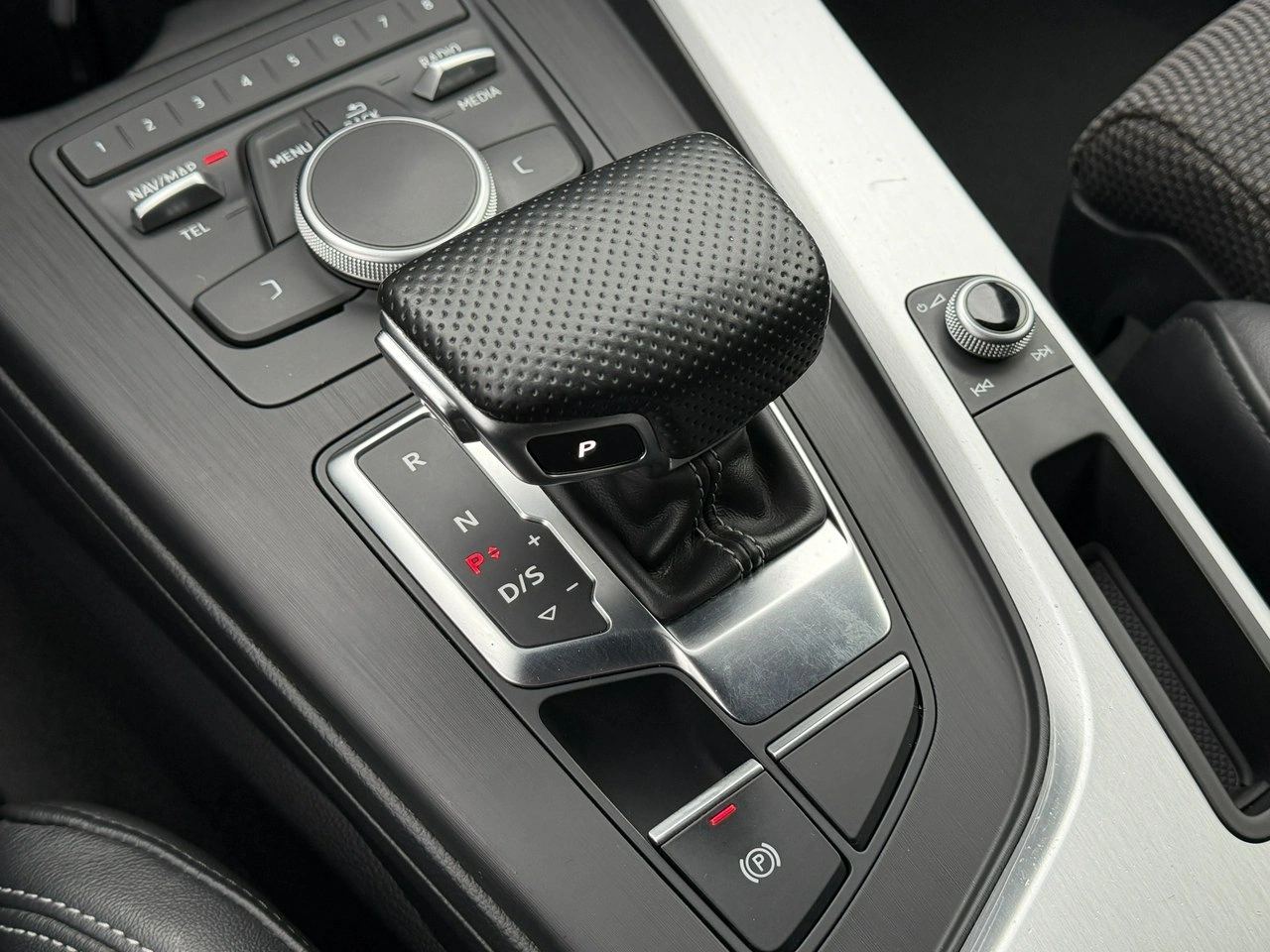 Audi A4 - Zdjęcie 26